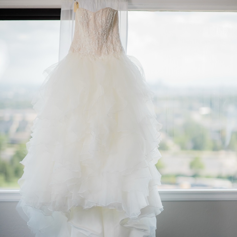 Oleg Cassini White Layered Wedding Dress